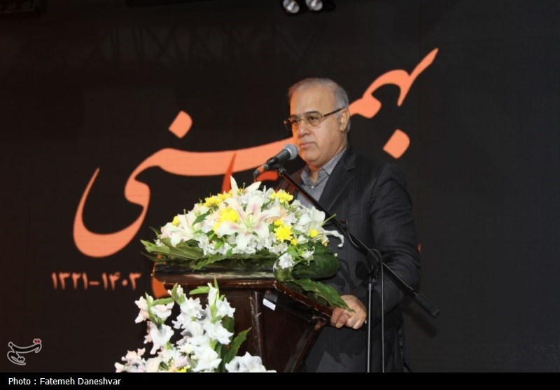 خداحافظی با شاعر دریا استاد