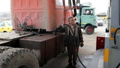 دریافت سوخت یورو4 و ایجاد صف طولانی خودروها در مرز مهران