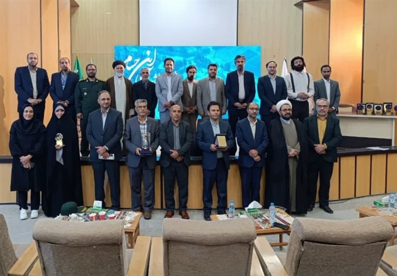 سفیر فرهنگی معرفی شخصیتهای بزرگ منطقه خود باشیم