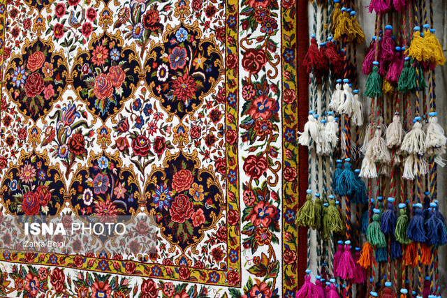صنعت فرش از تحریمهای داخلی بیشتر لطمه دیده است