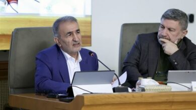 مدیران را در چارچوب سیاستهای دولت تغییر میدهیم