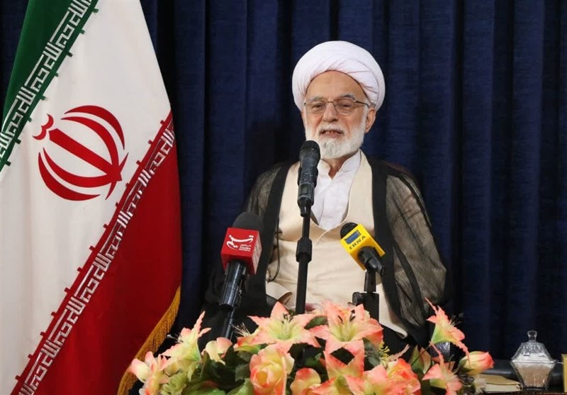 مسلمانان باید برای دفع شر رژیم صهیونیستی همسو و متحد شوند