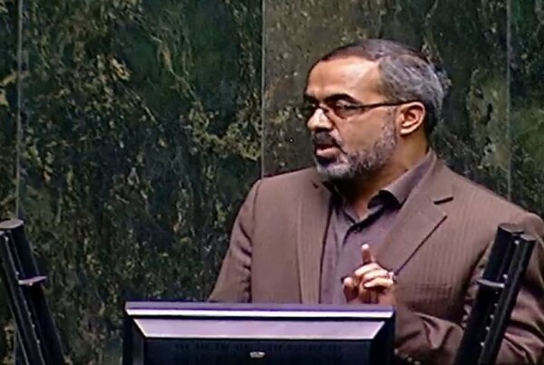 مشکل قطعات تقلبی خودرو با مشارکت تشکلهای تخصصی حل میشود