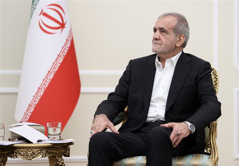 نخستوزیر روسیه با پزشکیان دیدار کرد