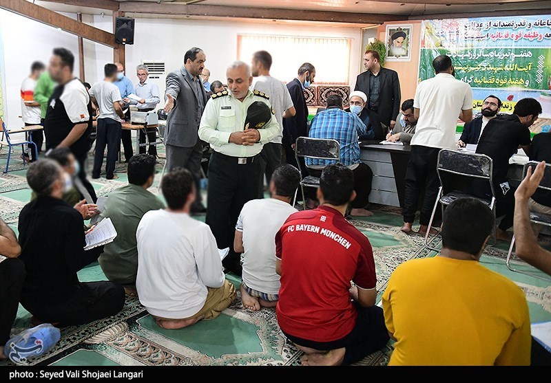 پلیس متانت و مهربانی را سرلوحه رفتار با مردم قرار دهد