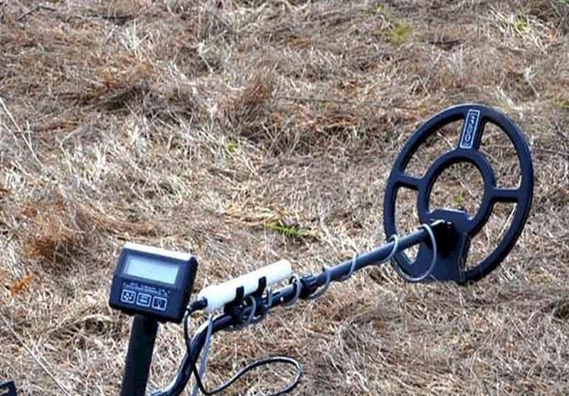 کشف اشیای عصر آهن در دلفان