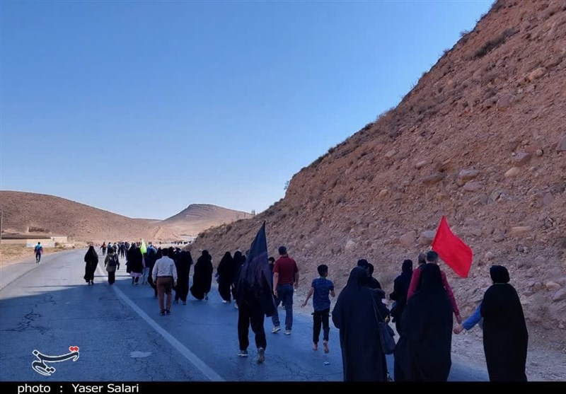 گرههایی که ضامن آهو باز کرد؛ معنی جاده عشق در کلام زائران