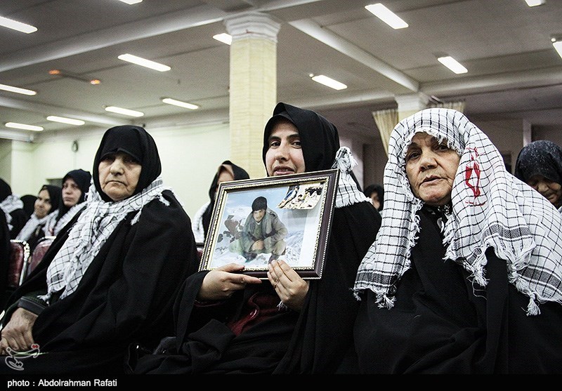 95 هزار نفر از والدین شهدا در قید حیات هستند