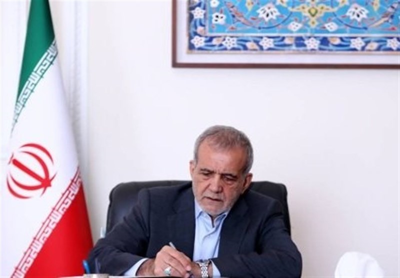 ابلاغ 3 قانون در حوزههای بیمه، کار و حمل و نقل توسط پزشکیان