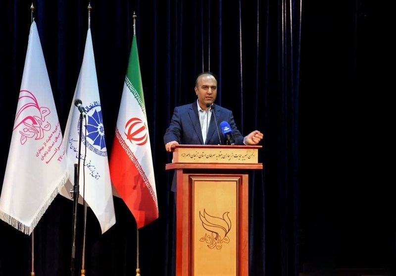 اساتید دانشگاهی برای صنعت نساجی زنجان ورود کنند