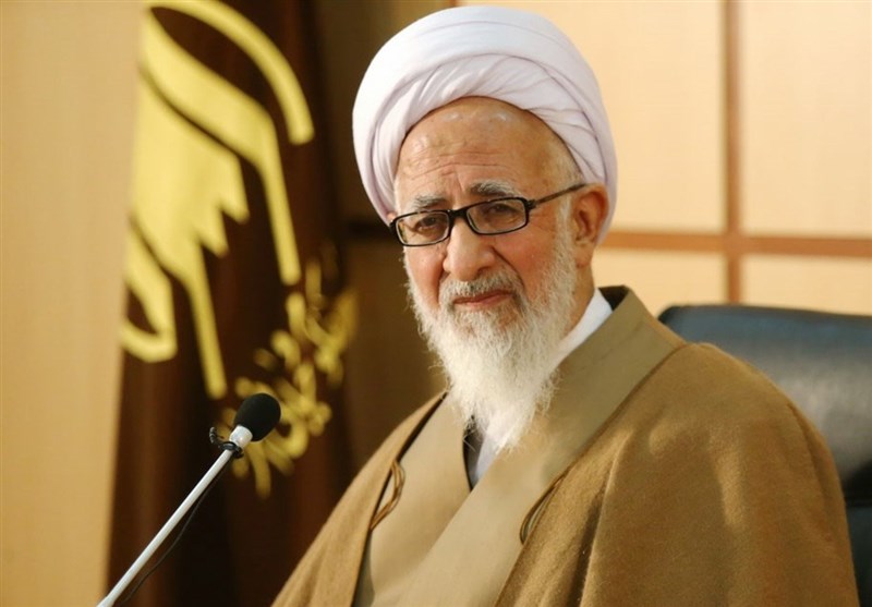 استاندار باید در ارتباط نزدیک با مردم استان باشد