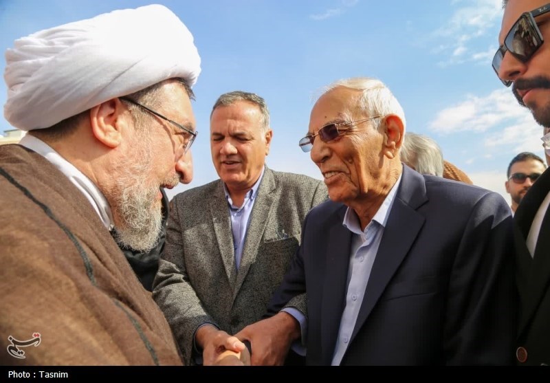 انجام امور خیریه، وظیفهای در قبال مردم ایران است