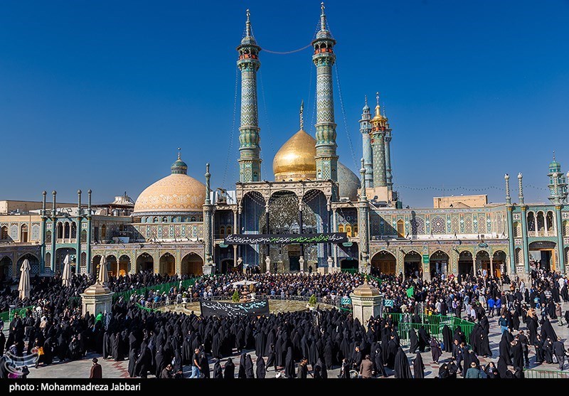 برپایی عزاداری به زبانهای عربی و اردو در حرم حضرت معصومه(س)