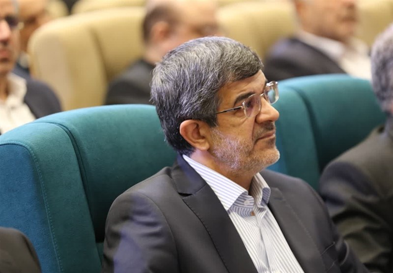 به گفتمان آقای پزشکیان متعهد هستم