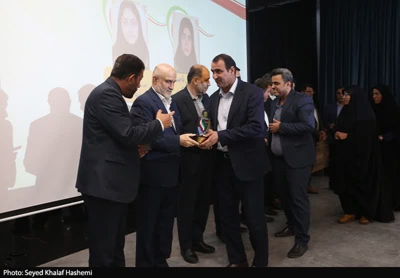 تجلیل از 200 نفر از برترینهای کنکور در بوشهر