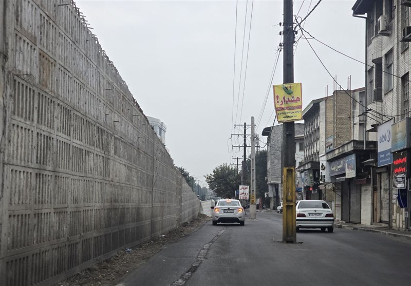 تیرهای برق؛ سرگردان مابین شرکت برق و شهرداری رشت + تصاویر