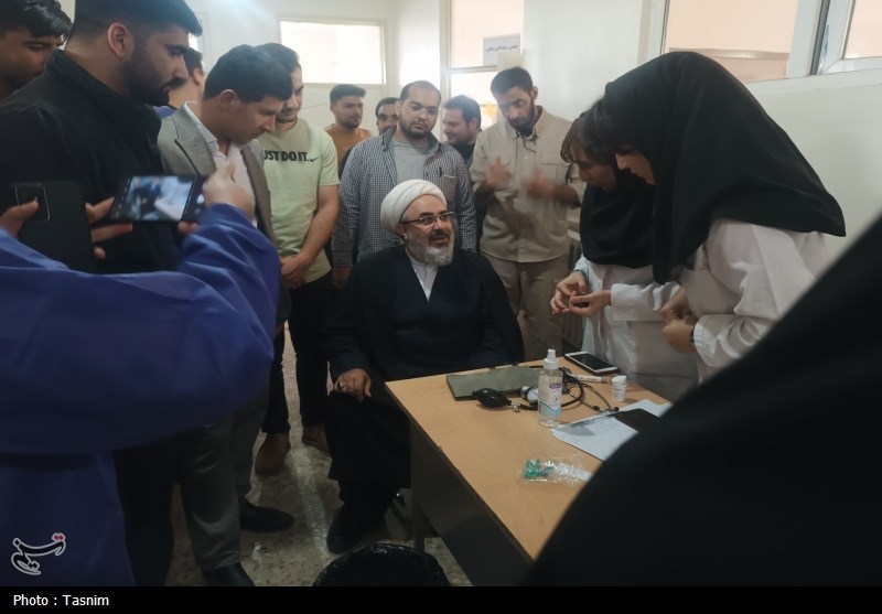 دانشجویان جهادی پای کار