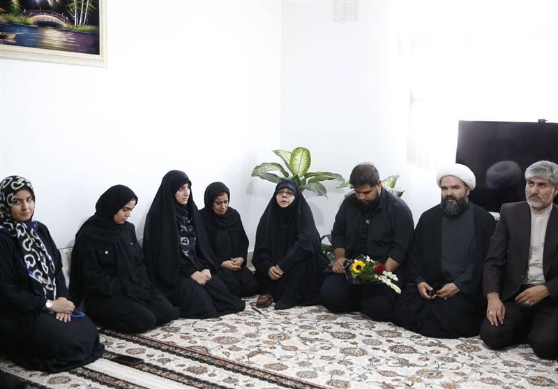 دلجویی معاون رئیسجمهور از خانوادههای جانباختگان معدن طبس