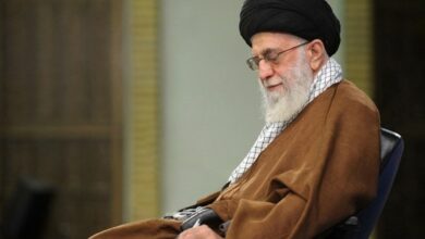 رهبر انقلاب به مجروحان حزبالله: استقامت شما برترین جهادهاست