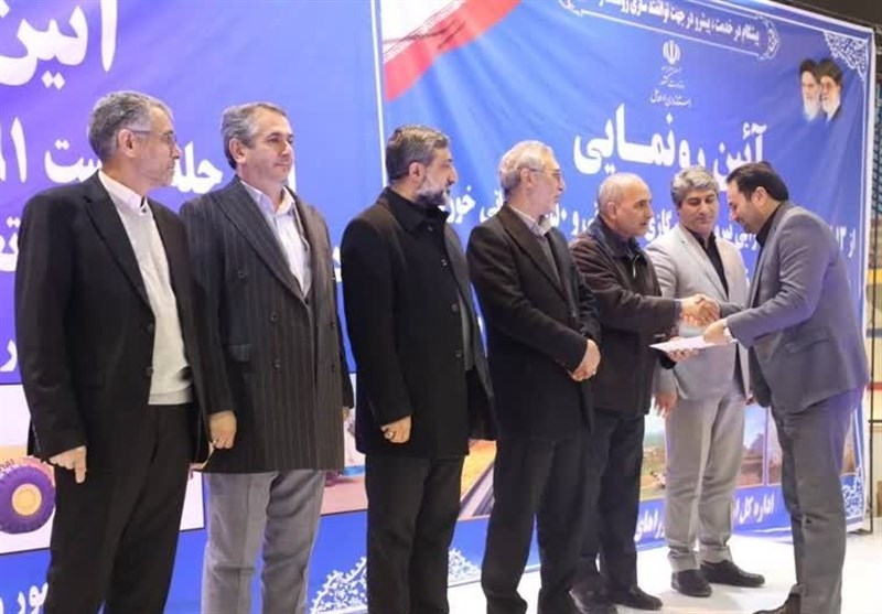 رونمایی از 291 دستگاه ماشینآلات عمرانی دهیاریهای اردبیل