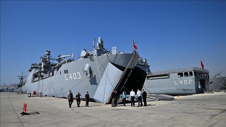 محموله ۳۰۰ تنی کمکهای بشردوستانه ترکیه به لبنان رسید