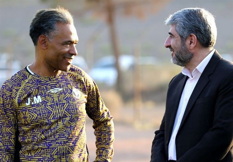 مدیرعامل سپاهان: از موازیکاری با ذوبآهن پرهیز میکنیم