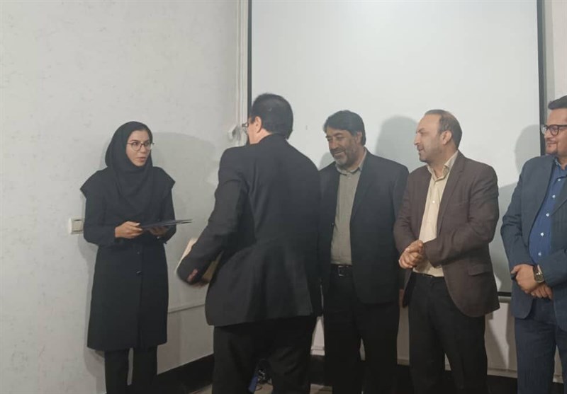 مرکز آفرینش های ادبی حوزه هنری ,