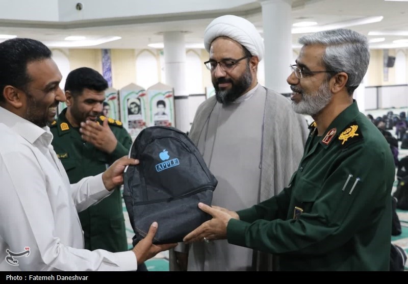 هیچ دانشآموز نیازمندی در هرمزگان از تحصیل باز نخواهد ماند