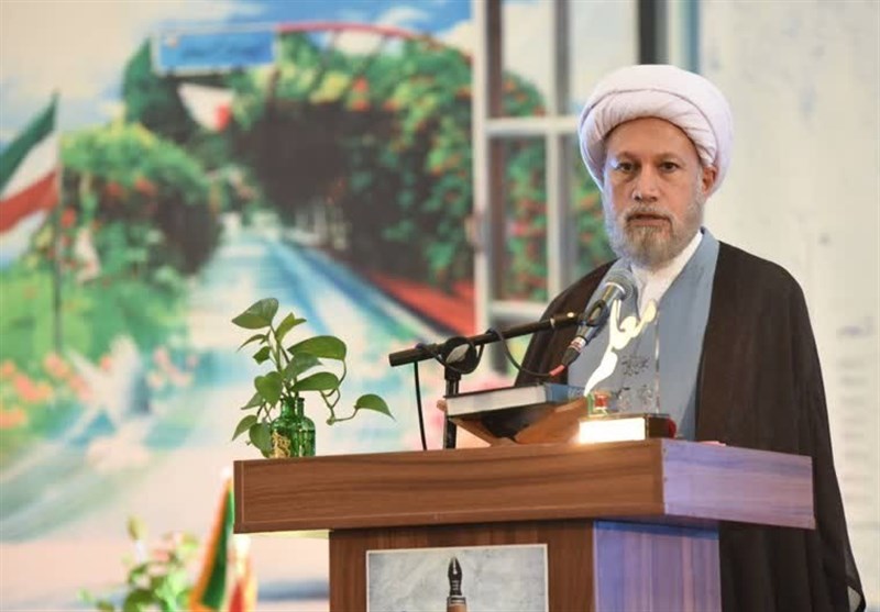 پاسخگویی به مسائل شرعی جهتدهی به متدینین است