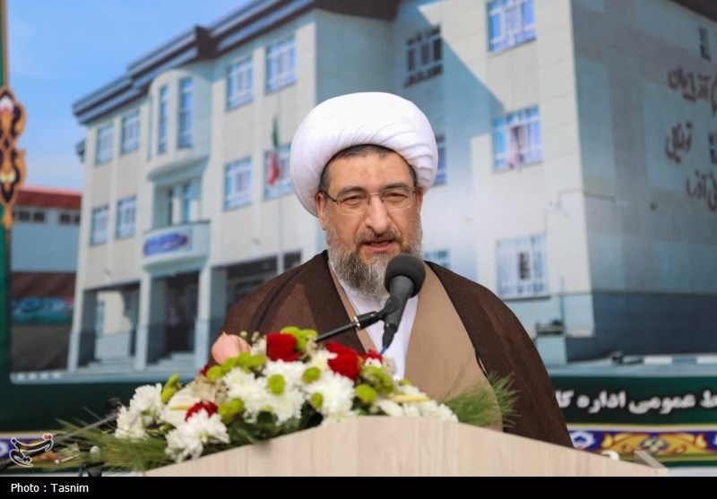 کریم آذربایجان تمام داشتههای خود را تقدیم مردم کرده است