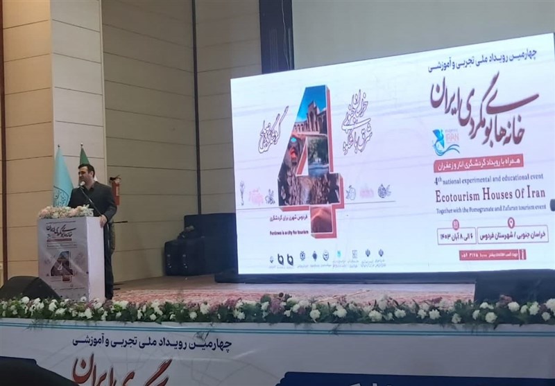 گردشگران سفیران معرفی ظرفیتها و نقطه عطف توسعه هستند