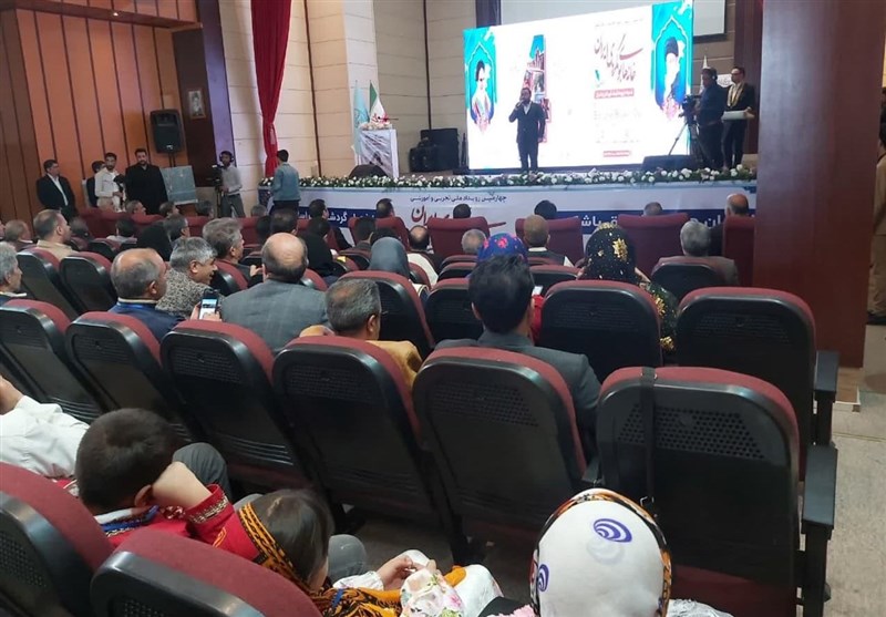 گردشگران سفیران معرفی ظرفیتها و نقطه عطف توسعه هستند