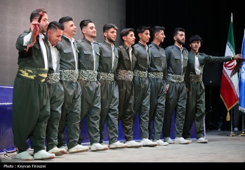 گزارش تسنیم از تئاتر مریوان/ از تجلیل تا خوشحالی مهمانان