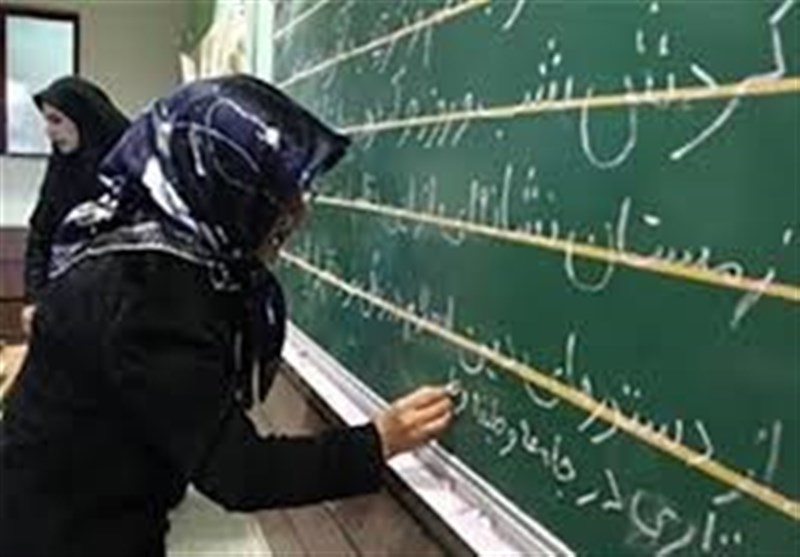 1000 بانوی روستایی در کرمانشاه باسواد شدند