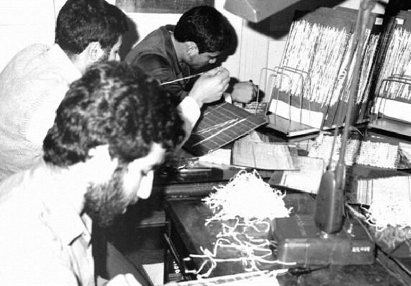 13 آبان و لزوم انتشار اسناد لانهجاسوسی در کتب درسی