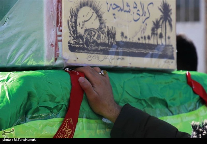 آغوش گرم کاشانیها در استقبال از شهدای گمنام