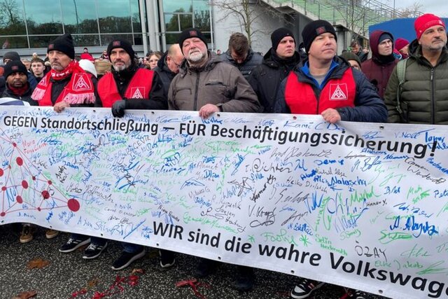 اخراج و تعطیلی کارخانه گریبانگیر فولکسواگن