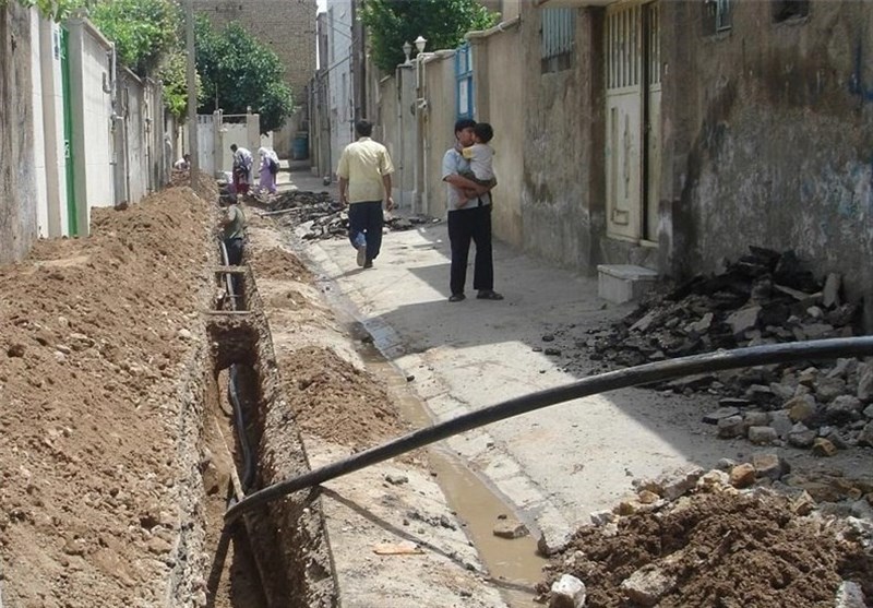 اصلاح و بازسازی 2800 متر از شبکه توزیع در شهرستان آبدانان