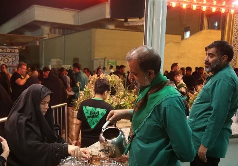 اطعام 65 هزار زائر در حرم حضرت معصومه(س)