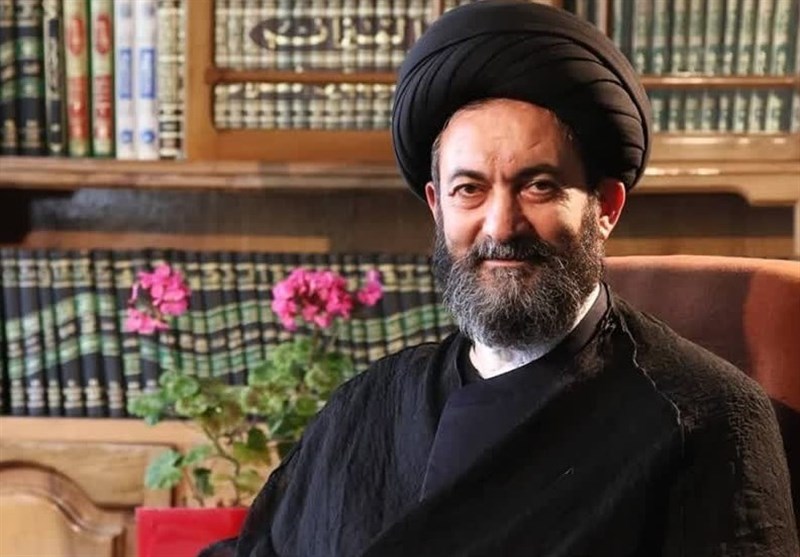 انتقاد امام جمعه اردبیل از برآشفتگی فضای مجازی در کشور