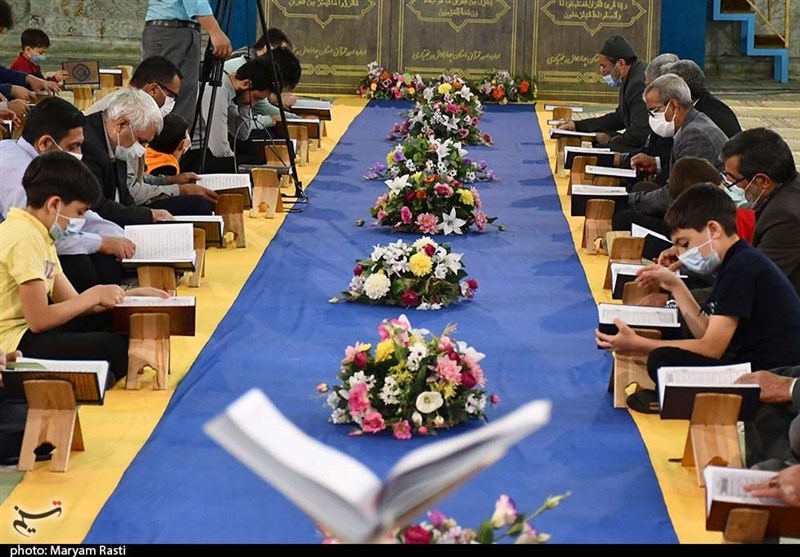 برگزاری محفل قرآنی چلچراغ آیهها در یزد