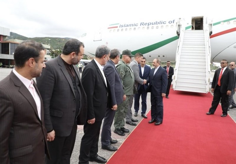 تأکید فرمانده کل قوا و رئیسجمهور بر توسعه همکاری با ونزوئلا