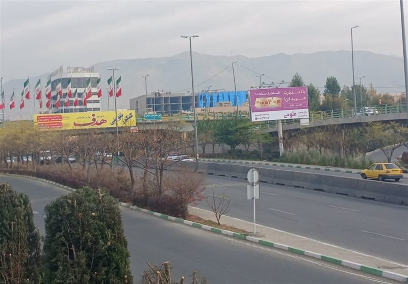 تابلوهای تبلیغاتی؛ تاولهای چرک بر چهره کرج