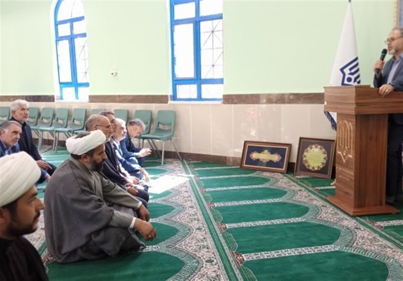 تجلیل از فعالان عرصه نماز همزمان با کنگره ملی شهدای اصفهان