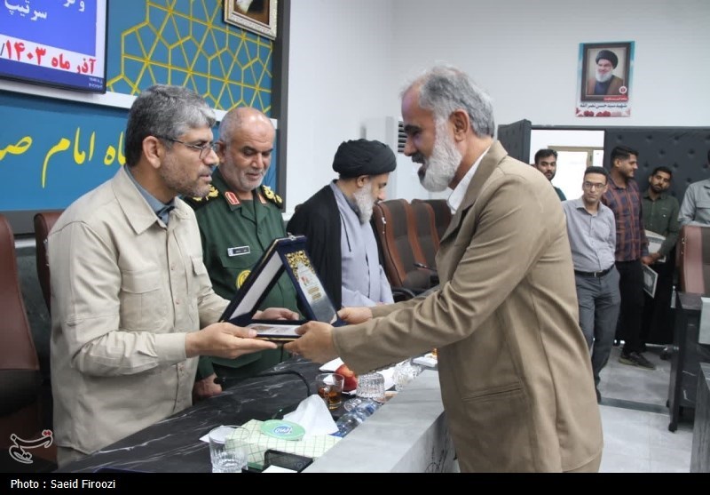 تجلیل از گروههای جهادی استان بوشهر+ تصویر