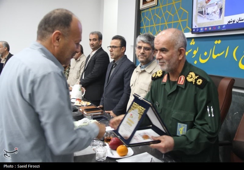 تجلیل از گروههای جهادی استان بوشهر+ تصویر