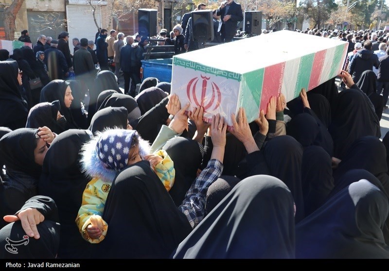 تشییع 5 شهید گمنام دفاع مقدس در دامغان