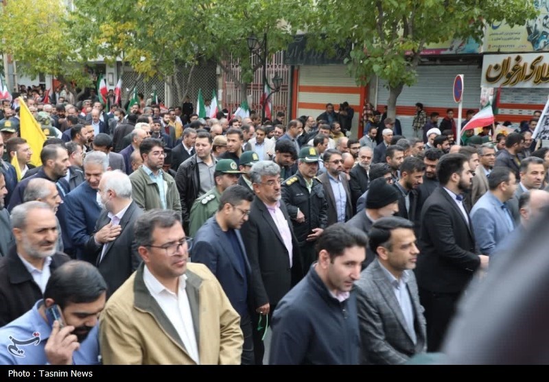 خروش دانشآموزان چهارمحال و بختیاری در راهپیمایی 13 آبان