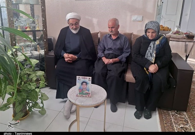 دیدار رئیس سازمان قضایی نیروهای مسلح با خانواده شهدا+فیلم