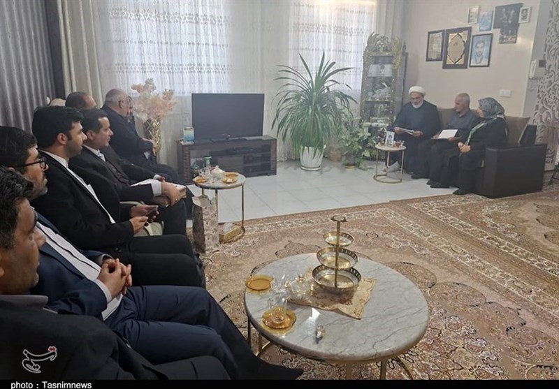 دیدار رئیس سازمان قضایی نیروهای مسلح با خانواده شهدا+فیلم